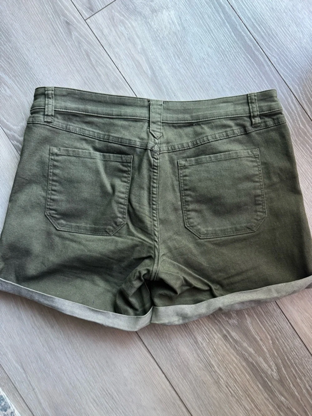 Prana olive green